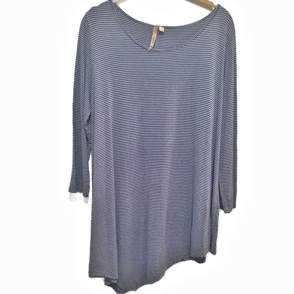 Comfy USA Striped Blue and Black Long Sleeve High/Low Tee - Picture 1 of 4